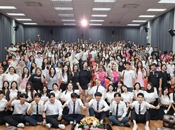 The Marketing Department of the Faculty
of Management Sciences organized a
seminar titled 