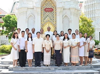 The administrators of the Faculty of
Management Sciences participated in a
religious ceremony to commemorate the
146th anniversary of the passing of Her
Majesty Queen Sunantha Kumareeratana.