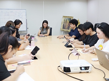 The Faculty of Management is fully
prepared, holding planning meetings for
the orientation of new students in the
2026 academic year, aiming to create a
positive first impression upon entering
the university.