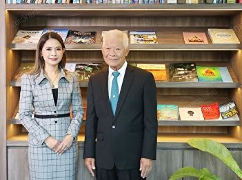 The Dean of the Faculty of Management
Sciences visited the filming location
for the video of 